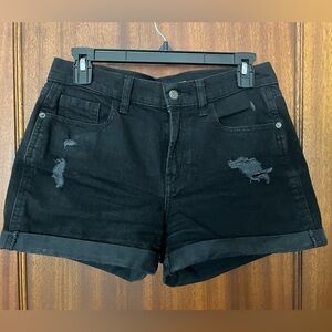 Old Navy mid rise boyfriend short size 4